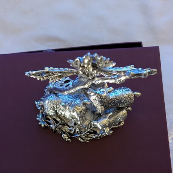 ARTHUR COURT SHEPARD CROSS W/BOX - Picture 3 of 10